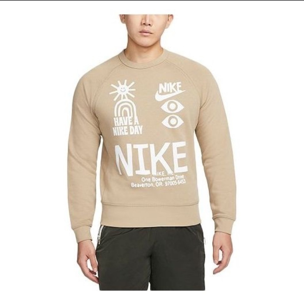 Nike Men's Tan Graphic Crew Neck Sweater​​​​